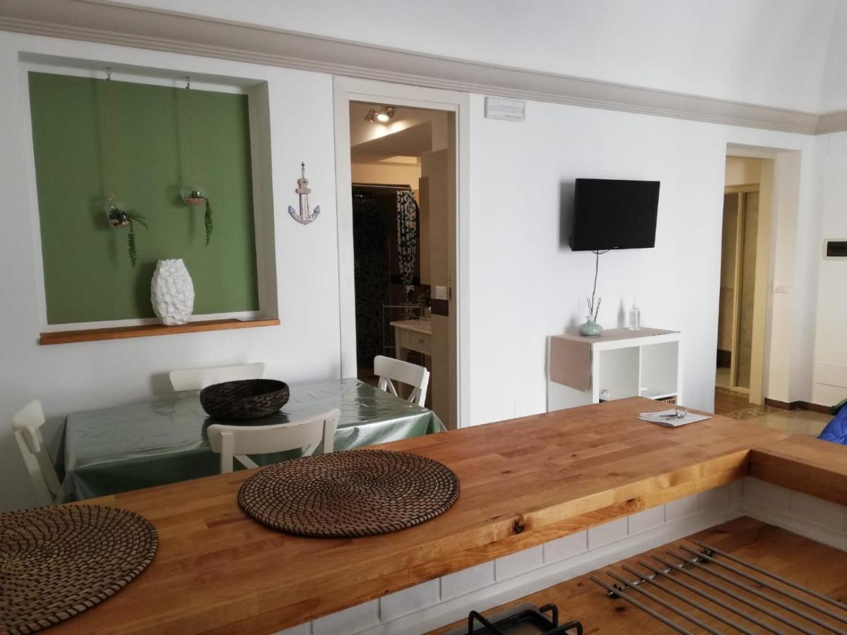 Fiori D'Arancio Apartment แตร์ราซีนี ภายนอก รูปภาพ