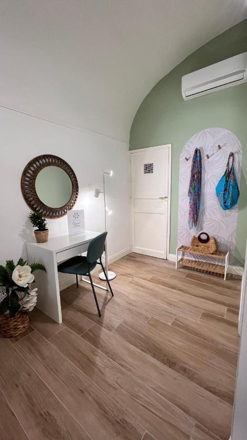 Fiori D'Arancio Apartment แตร์ราซีนี ภายนอก รูปภาพ