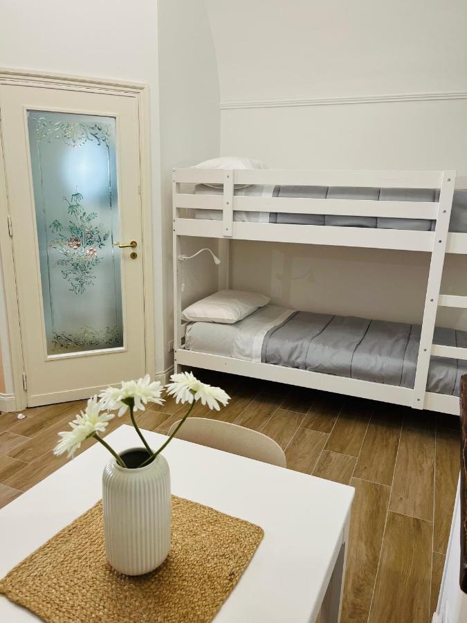 Fiori D'Arancio Apartment แตร์ราซีนี ภายนอก รูปภาพ