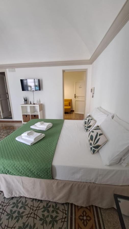 Fiori D'Arancio Apartment แตร์ราซีนี ภายนอก รูปภาพ